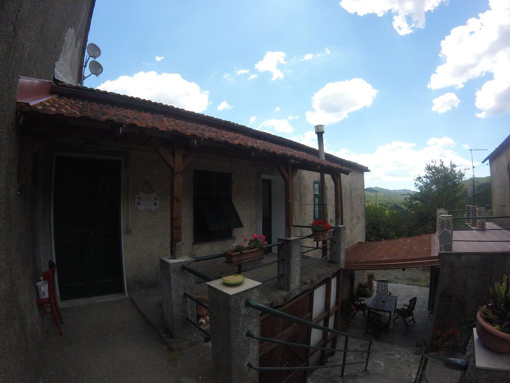 Agriturismo Dei Legi San Pietro Vara Kültér fotó