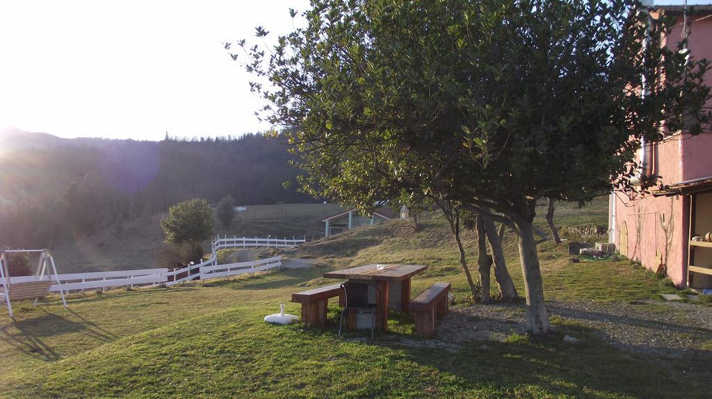 Agriturismo Dei Legi San Pietro Vara Kültér fotó
