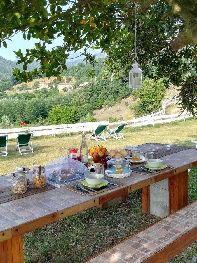 Agriturismo Dei Legi San Pietro Vara Kültér fotó