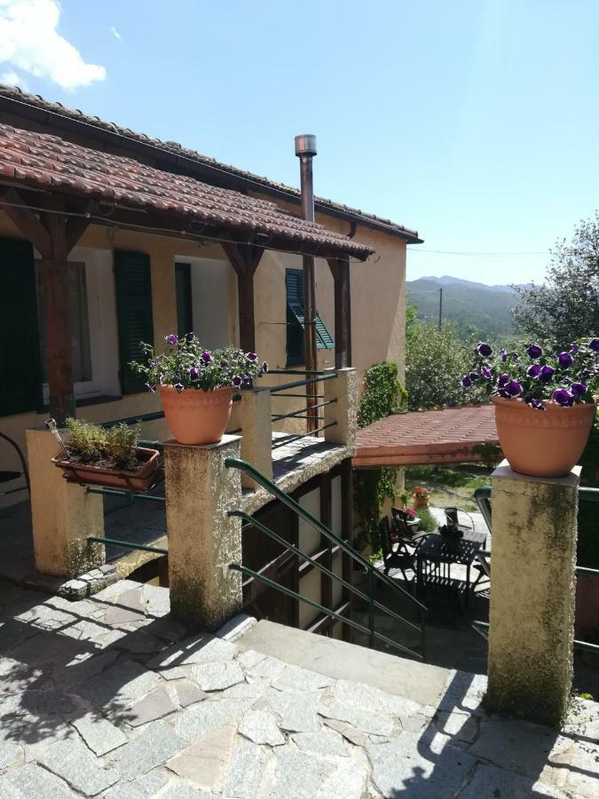 Agriturismo Dei Legi San Pietro Vara Kültér fotó